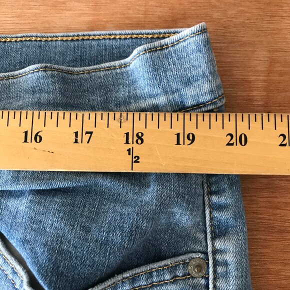 Levi's 724 Straight Jeans Women 20W Blue High Rise Distressed Medium Wash 18002 - Picture 11 of 14